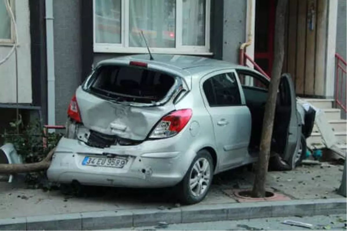 Geniş Haber)  - Şişli\'de Kovalamaca Kaza ile Sonuçlandı. Dehşet Dolu Anlar Kamerada