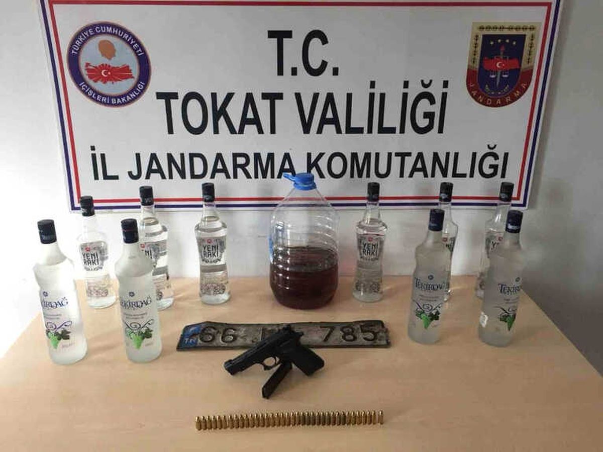 Yılbaşı Öncesi Alkol Kaçakçılarına Operasyon