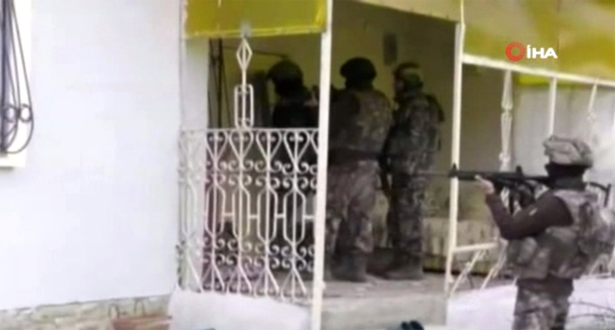 18 İlde ve KKTC\'de Fetö Operasyonu: 19 Gözaltı