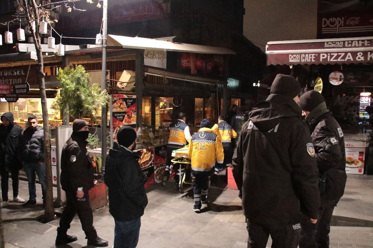 Başkent\'te 4. Kattan Düşten Genç Kadın Hayatını Kaybetti