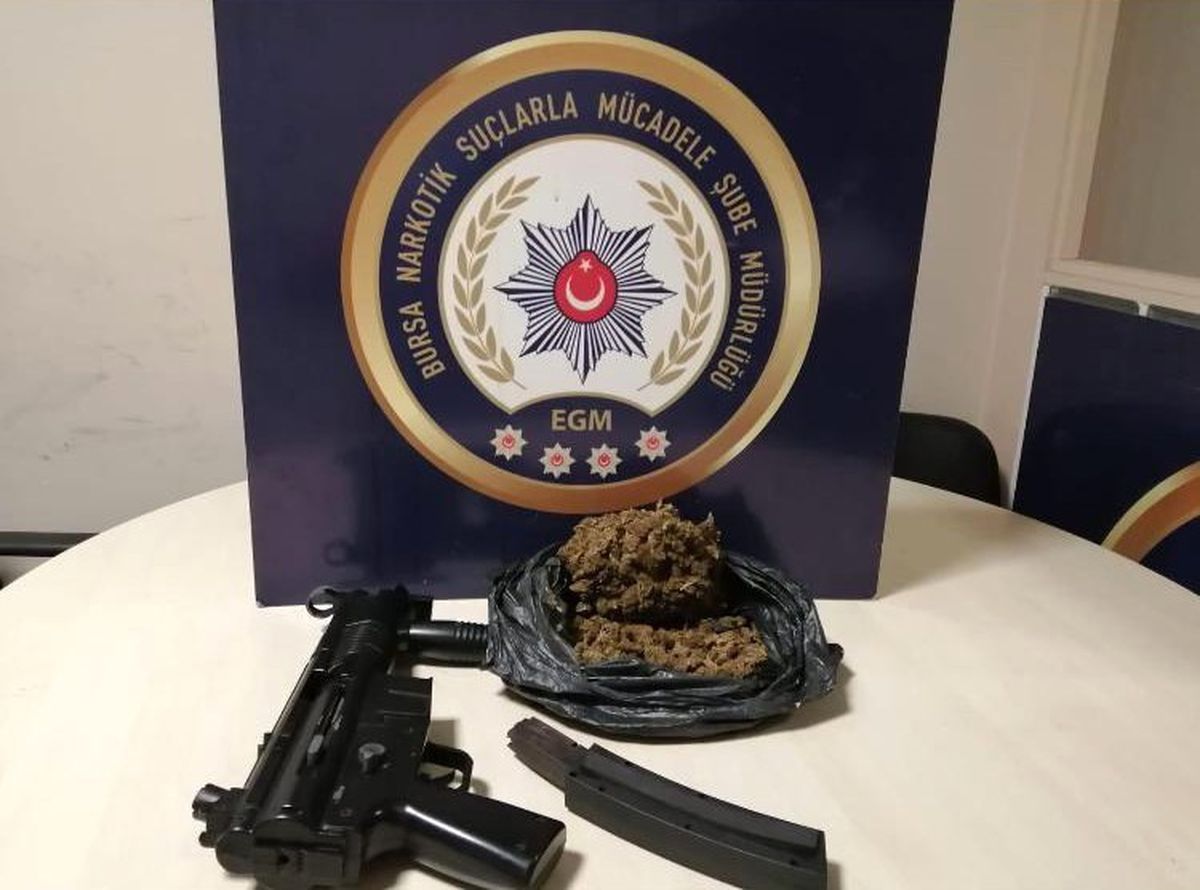 Bursa\'da Uyuşturucu Operasyonu: 6 Gözaltı