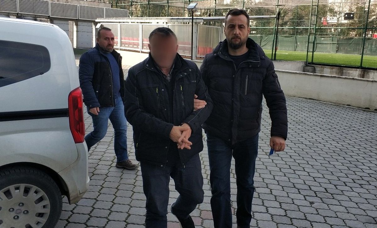Camiye Yardım Etme Bahanesiyle Yaşlı Adamı Dolandırdı