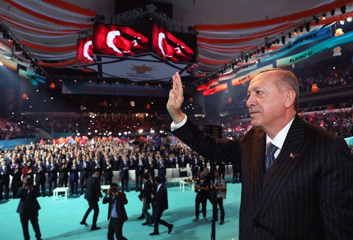 Cumhurbaşkanı Recep Tayyip Erdoğan, "Milletimizin Gözünden Düşenin Bizim Nezdimizde Yeri Yoktur"...