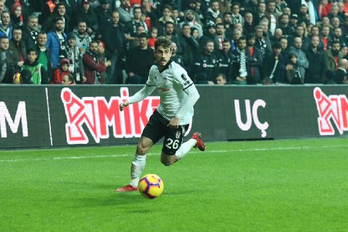 Dorukhan Toköz: "Beşiktaş, Türkiye\'nin En Büyük Taraftarına Sahip"