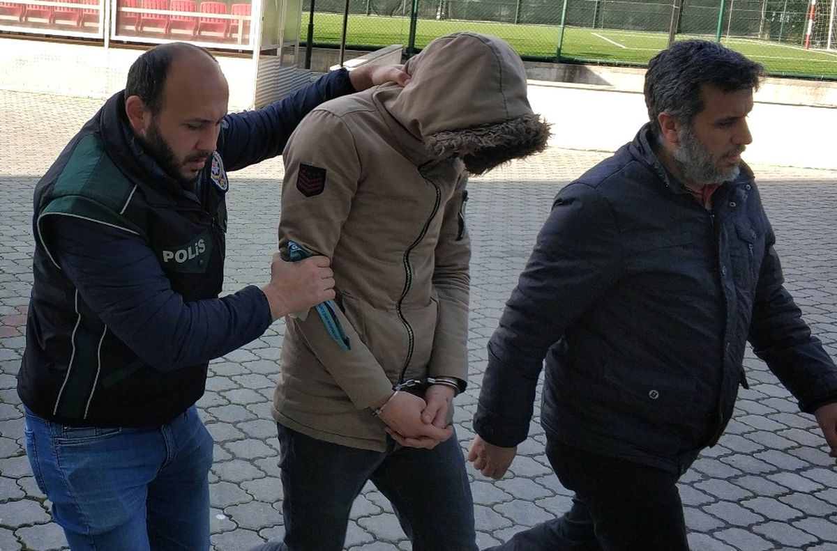 Evinde Uyuşturucu Satan Şahıs Tutuklandı