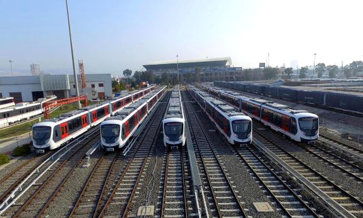İzmir\'de Metro ve Tramvay Personeli de Greve Hazırlanıyor