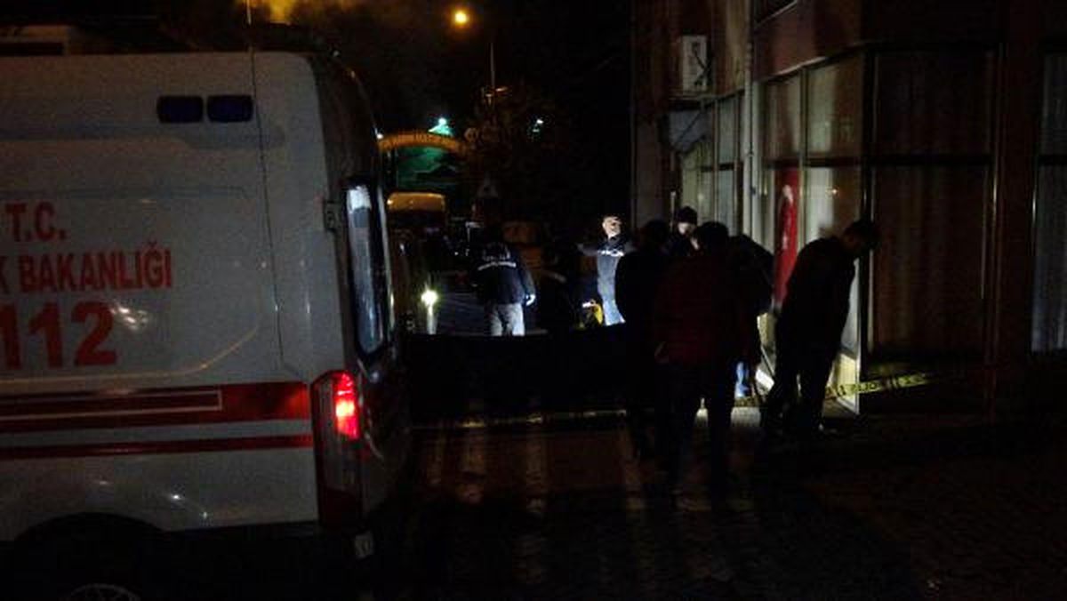 Kahvehaneye Pompalı Tüfekle Ateş Açtı: 2 Ölü (2) Yeniden