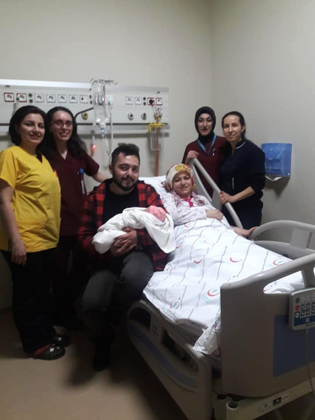 Karaman\'da Yeni Yılın İlk Bebeği Elif Oldu