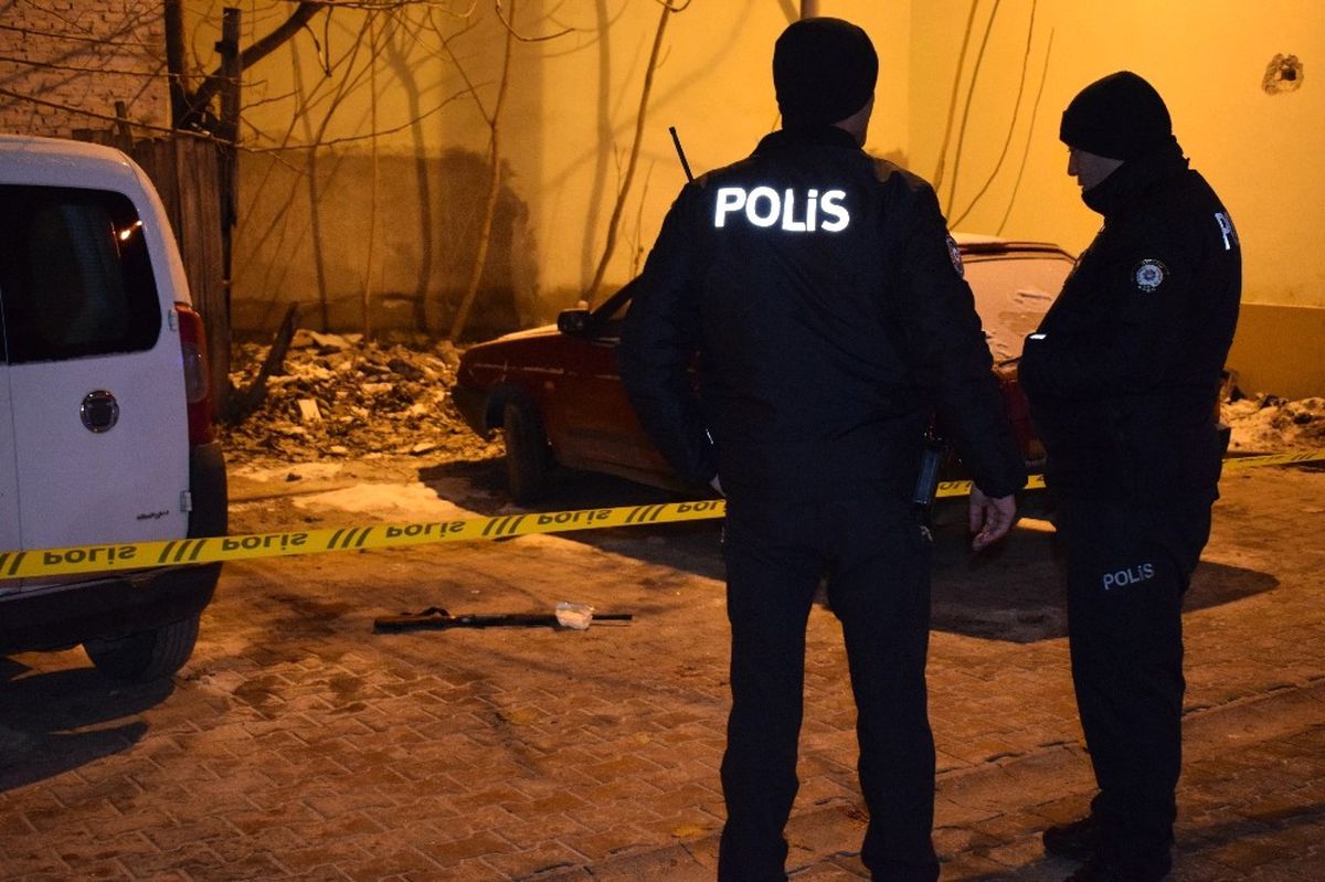 Malatya\'da Silahlı Bıçaklı Kavga: 1 Ölü, 1 Yaralı