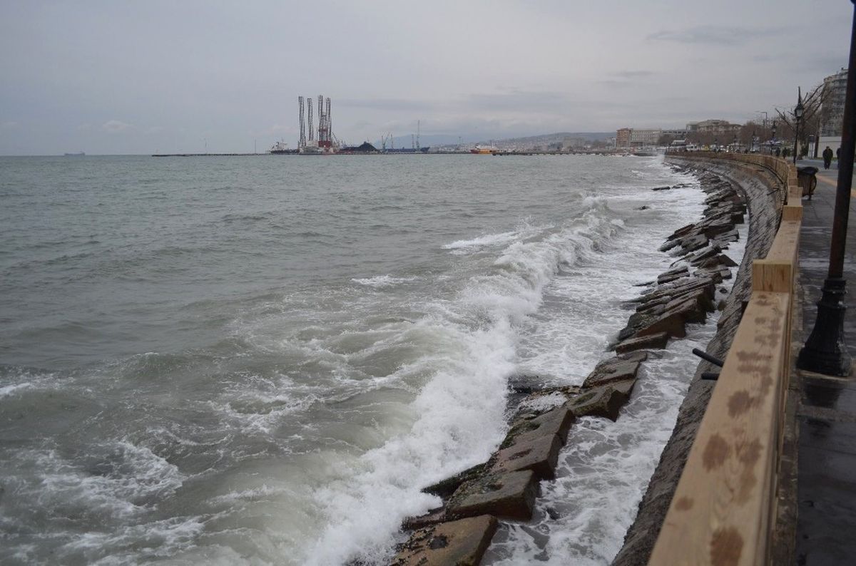 Marmara\'da Deniz Ulaşımına Fırtına Engeli