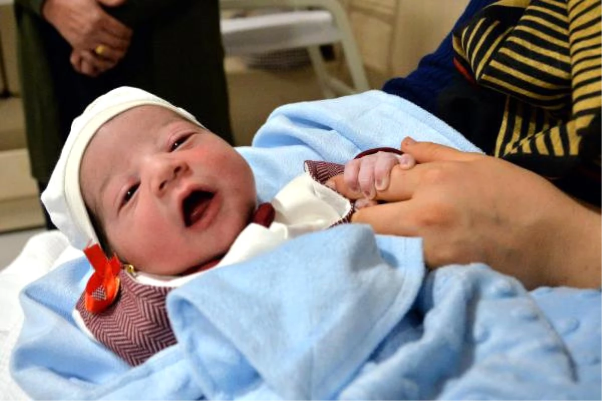 Mersin\'de 2019\'un İlk Bebeği Süleyman Oldu