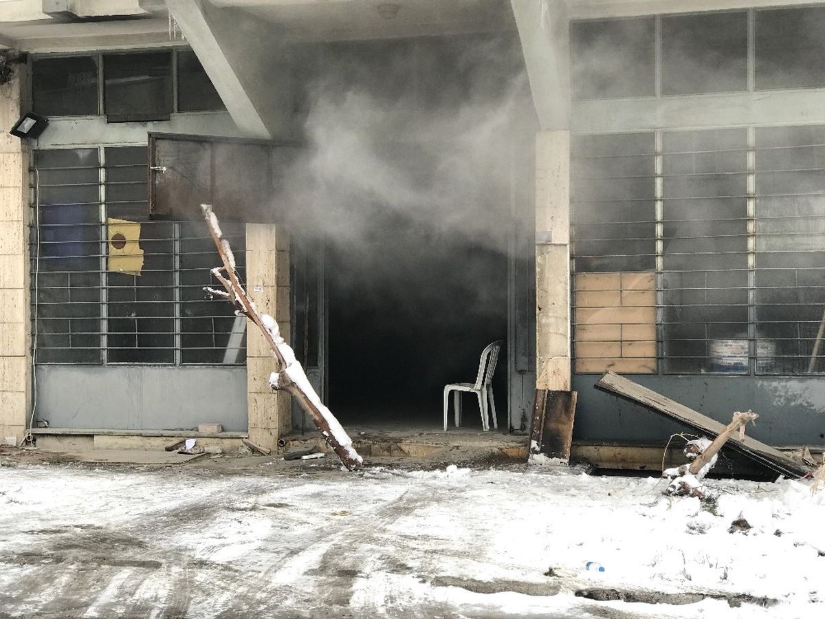 Mum İmalatı Yapan İş Yerinde Yangın