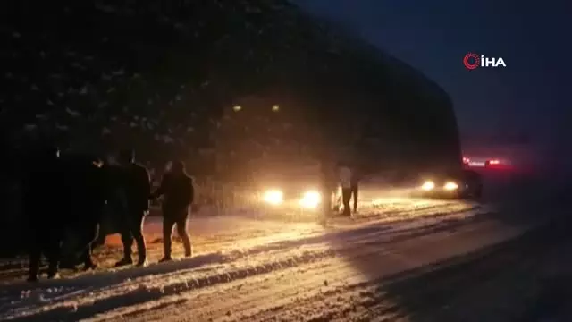 SÄ±ndÄ±rgÄ±-Akhisar yolunda 30 araÃ§ mahsur kaldÄ± ile ilgili gÃ¶rsel sonucu