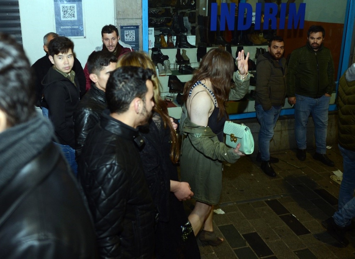 Taksim\'de 2 Kadını Taciz Eden Şahıs Gözaltına Alındı