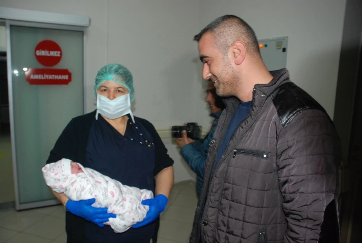 Tokat\'ta Yeni Yılın İlk Bebeği Doğdu