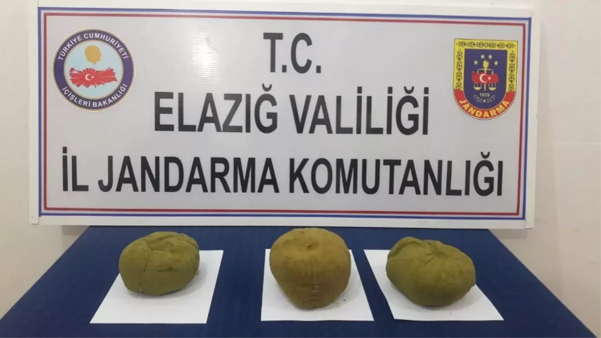 Toprağa Gömülü 3,5 Kilo Esrar Ele Geçirildi