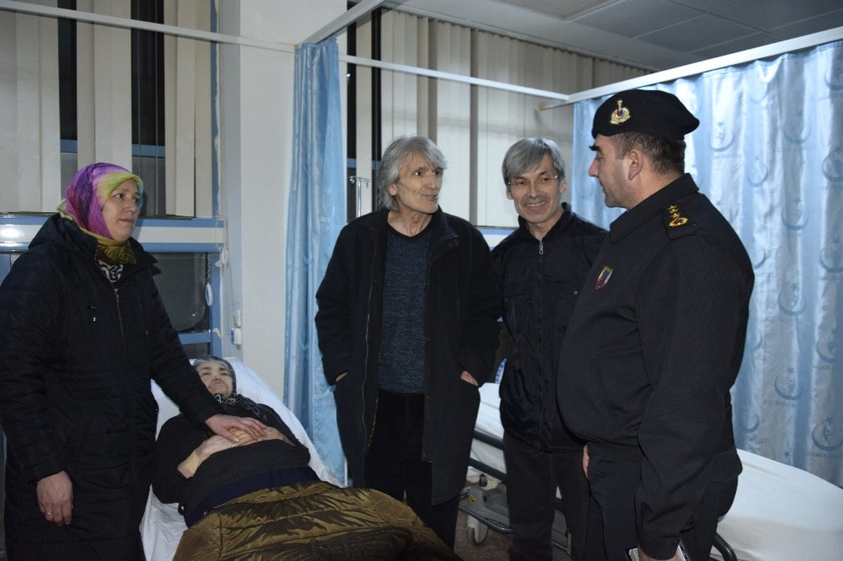 Vali Şıldak Vatandaşların Yeni Yılını Kutladı