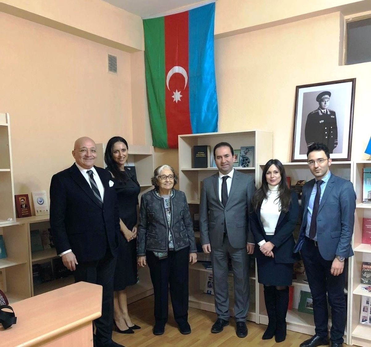 Yazar Gülten Dayıoğlu, Azerbaycan Odlar Yurdu Üniversitesi\'nde