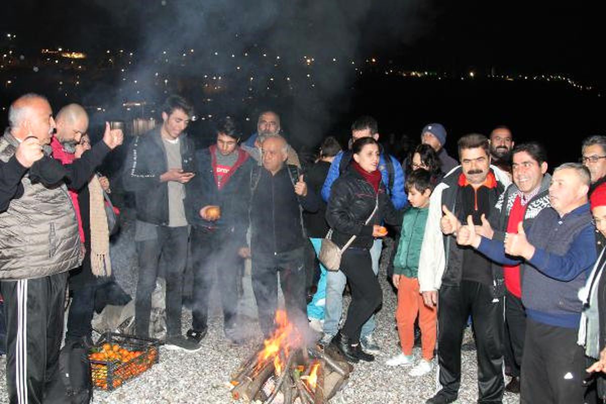 Yeni Yıla Denizde Girdiler