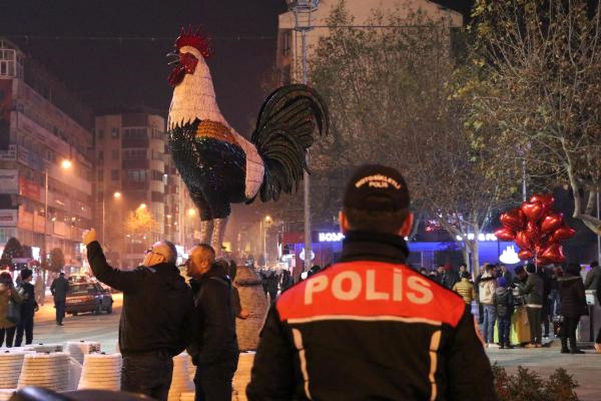 Yeni Yıla Görev Başında Girdiler