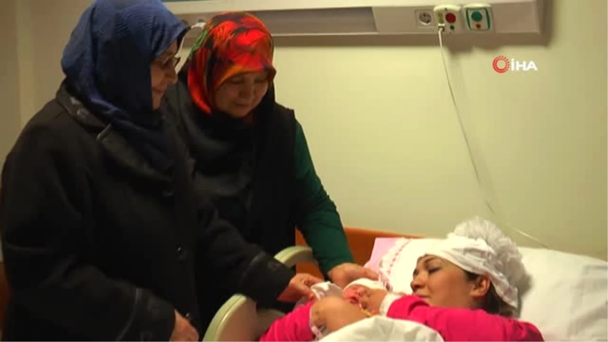Yeni Yılın İlk Bebeği Nevşehir\'de Dünyaya Geldi
