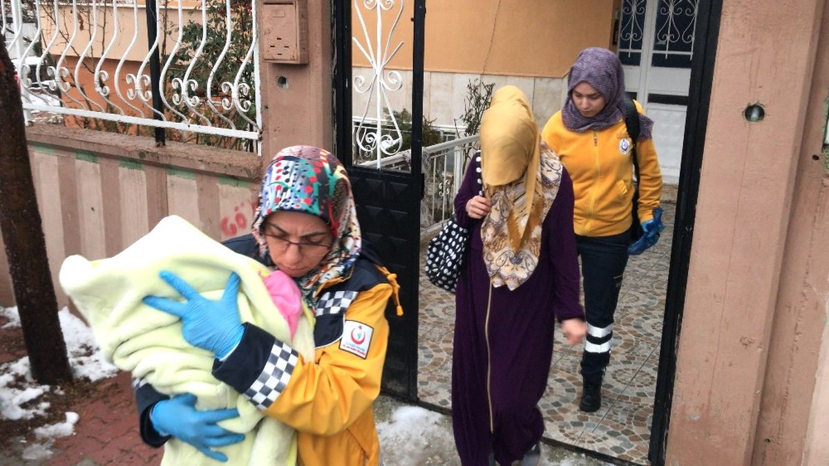 Ağlayan Bebeğini ve Eşini Darp Ettiği İddiası