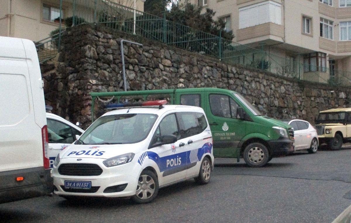 Babasını Tabancayla Vurarak Öldürdü