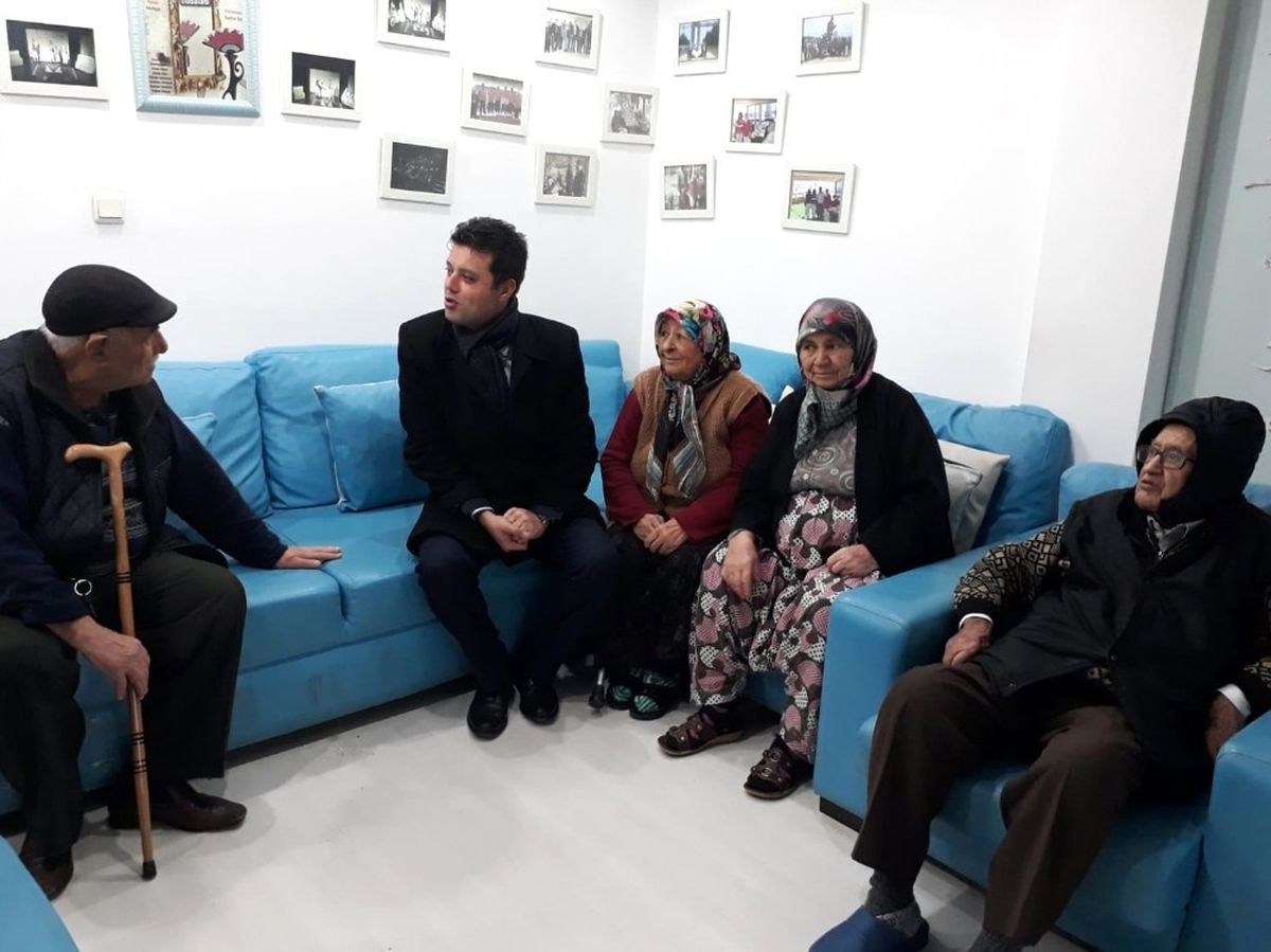 Başkan Sarıkurt Huzurevi Sakinleriyle Buluştu