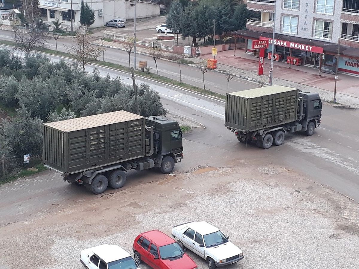 Hatay\'dan Askeri Sevkiyat Sürüyor