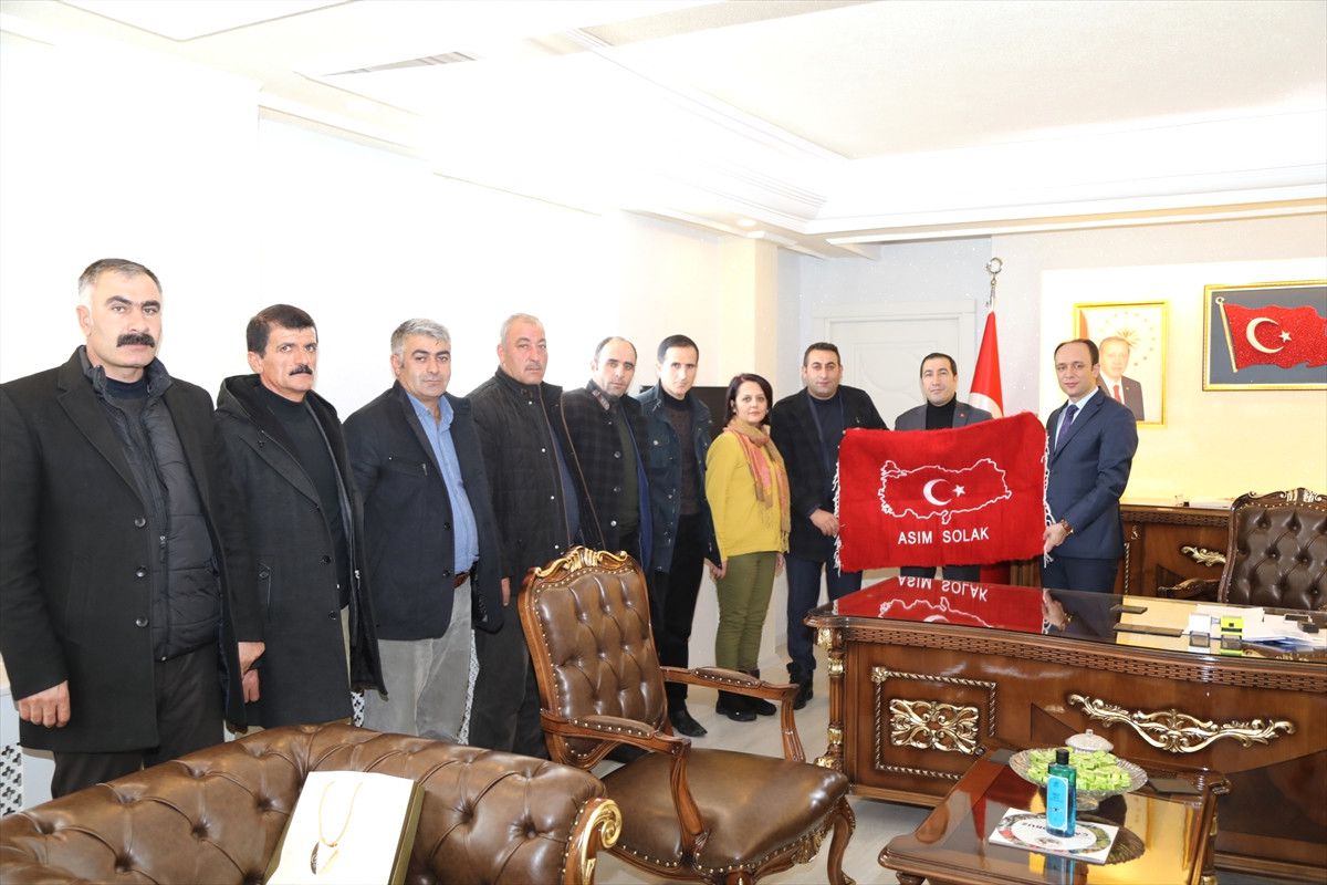 Kaymakam Solak\'a Ziyaretler