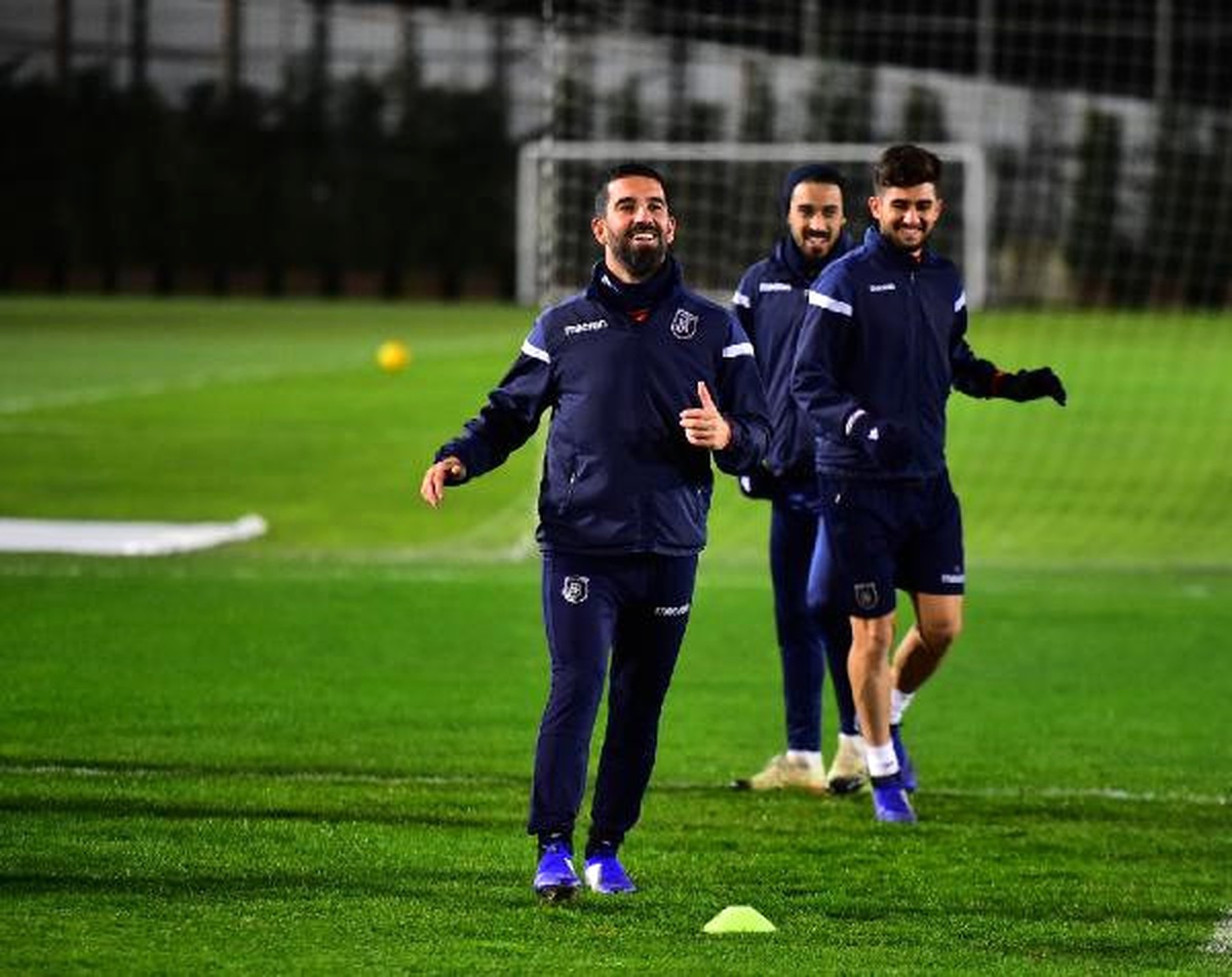 Medipol Başakşehir İkinci Yarıya Hazırlanıyor