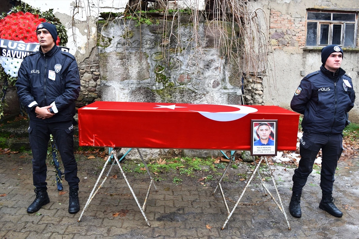 Trafik Kazasında Hayatını Kaybeden Polis Memurunun Cenazesi Defnedildi
