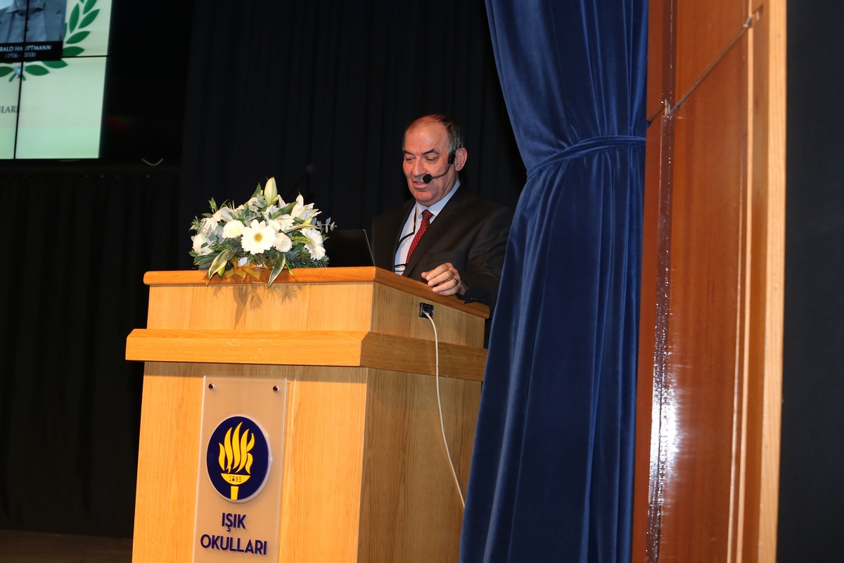 Ünlü Arkeolog Ve Yazar Nezih Başgelen\'den Göbeklitepe Konferansı!
