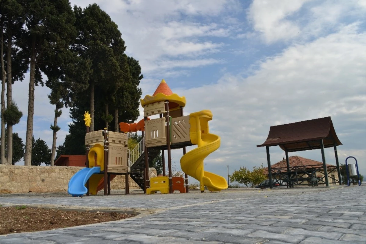 Akdeniz Belediyesi\'nden 3 Bin Metrekarelik Yeni Park