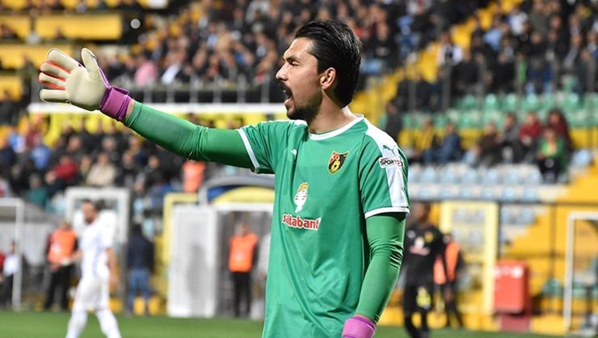 Balıkesir\'li Alperen Uysal Kalesinde Güven Veriyor