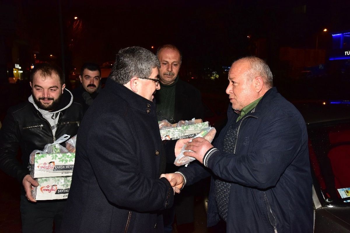 Başkan Can, Sabahın Erken Saatlerinde İşçilerle Bir Araya Geldi