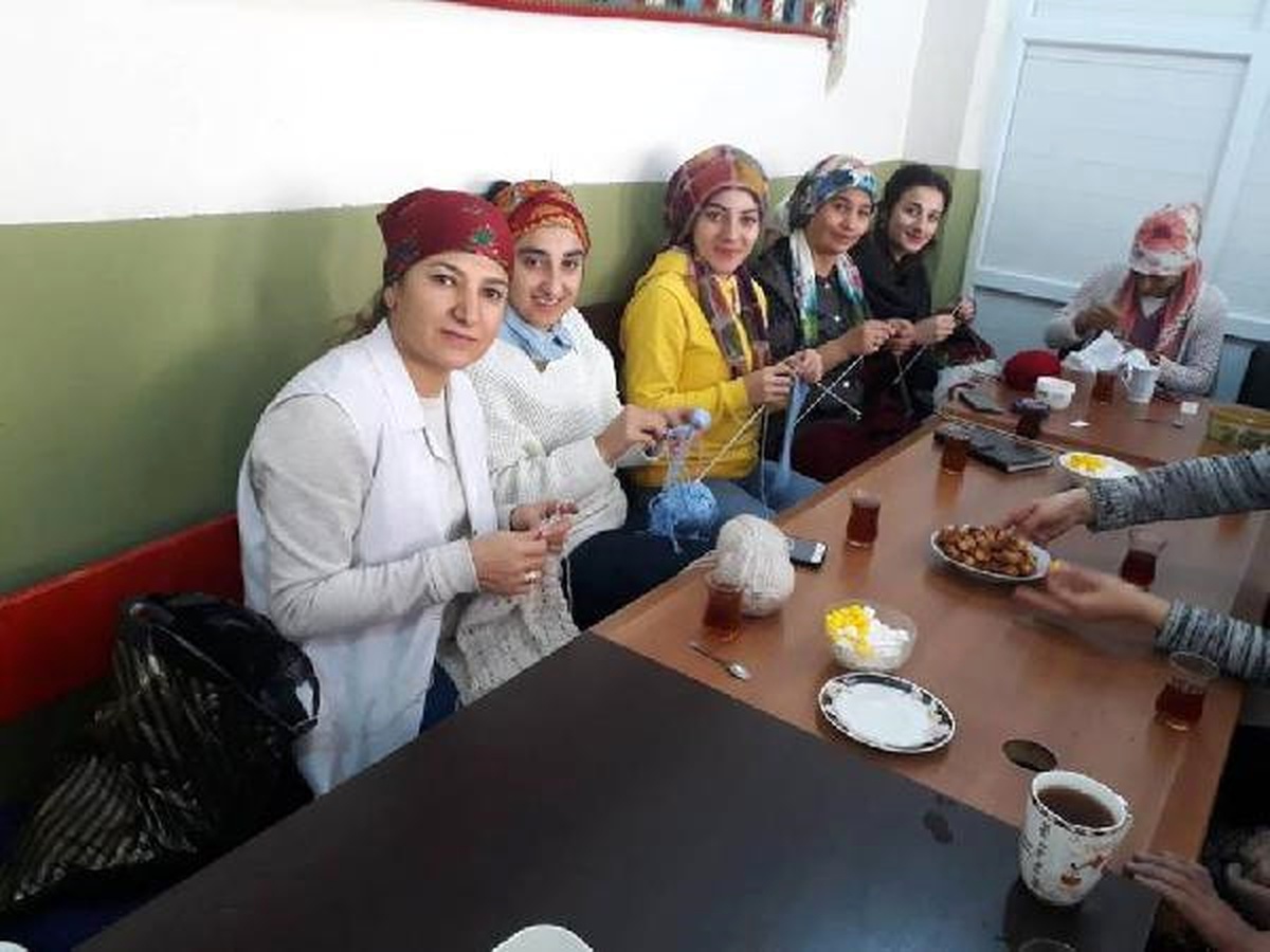 Beytüşşebap\'ta Kadınlar Mehmetçik İçin Ördü