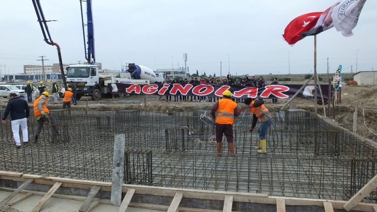 Burhaniye\'de Şehir Stadyumunun Temeli Atıldı