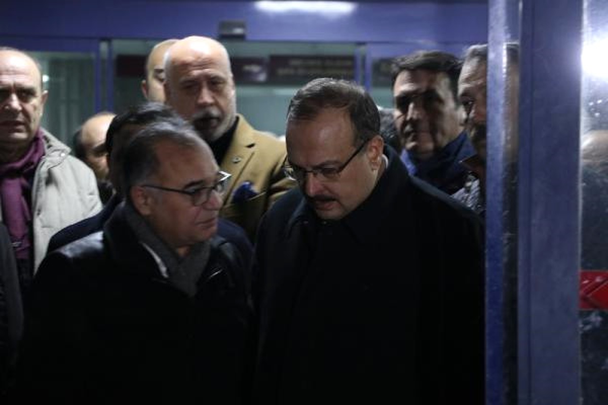 Bursa Valisi Canbolat\'ın Annesi Hayatını Kaybetti (2)