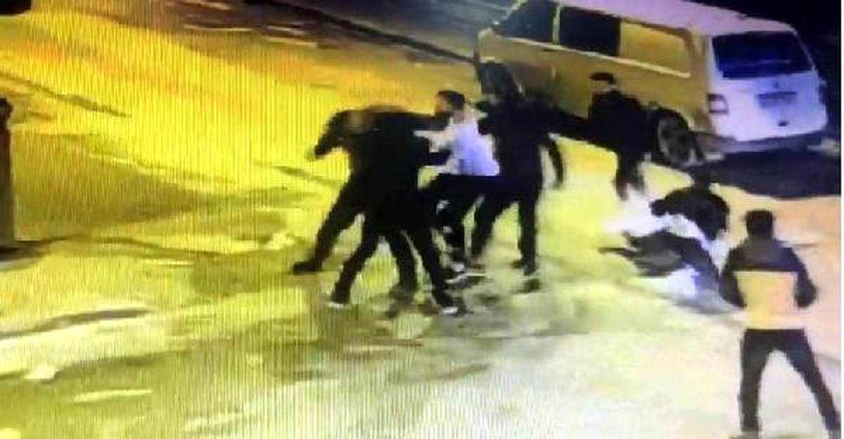 Edirne\'de Bar Çalışanlarının Müşteriyi Darbetmesi Kamerada