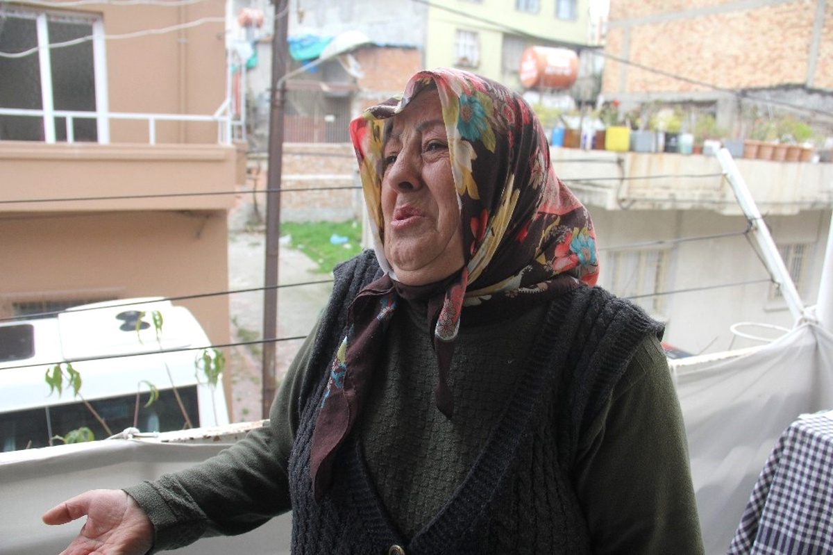 Kanser Hastası Kadın, Torununun Telefonunu Çalan Hırsızlara Ağlayarak Seslendi