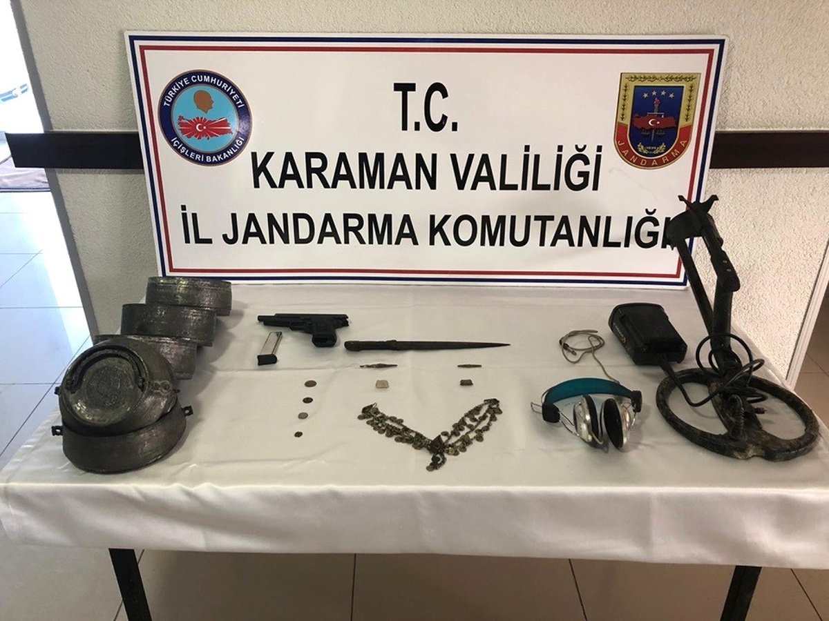 Karaman\'da Jandarmadan Tarihi Eser Operasyonu