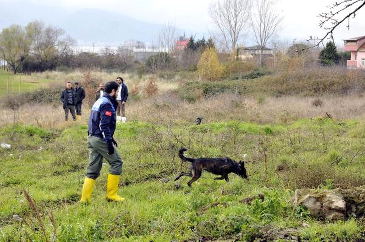 Kocaeli\'nde 11 Yıldır Kayıp Anne ve Kızının Cesetleri Aranıyor