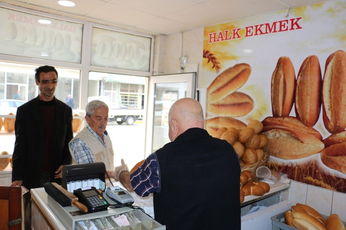 Körfez\'de 2 Milyon 300 Bin Ekmek Yapıldı