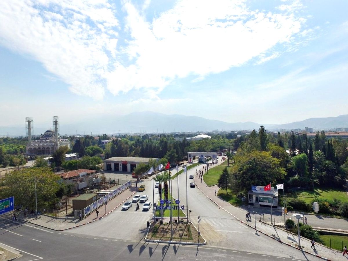 Medya, 2018\'de Ege Üniversitesi\'ni Konuştu
