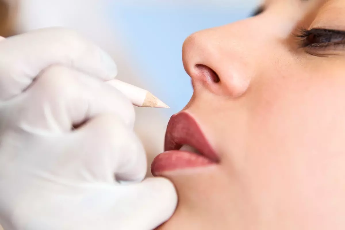 Moda Olanı Değil, Yüzünüze Uygun Olanı Seçin