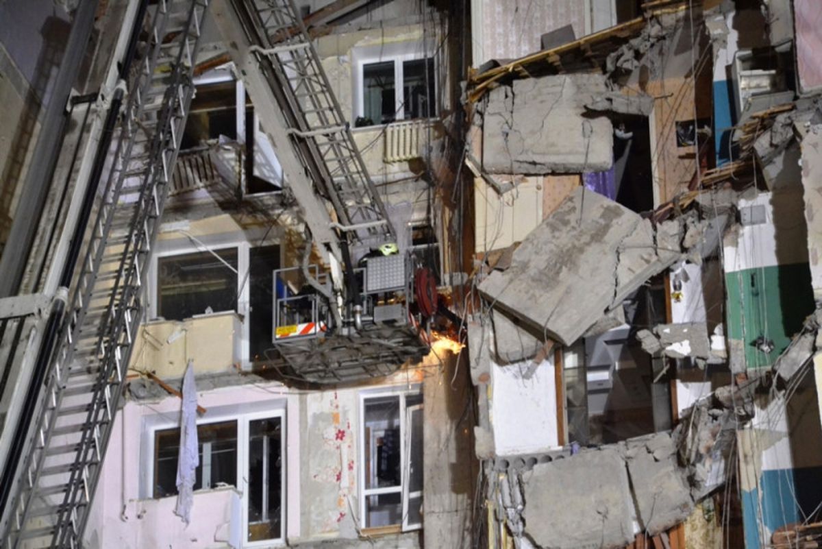 Rusya\'da Enkaz Altından Çıkarılan Ceset Sayısı 37\'ye Yükseldi