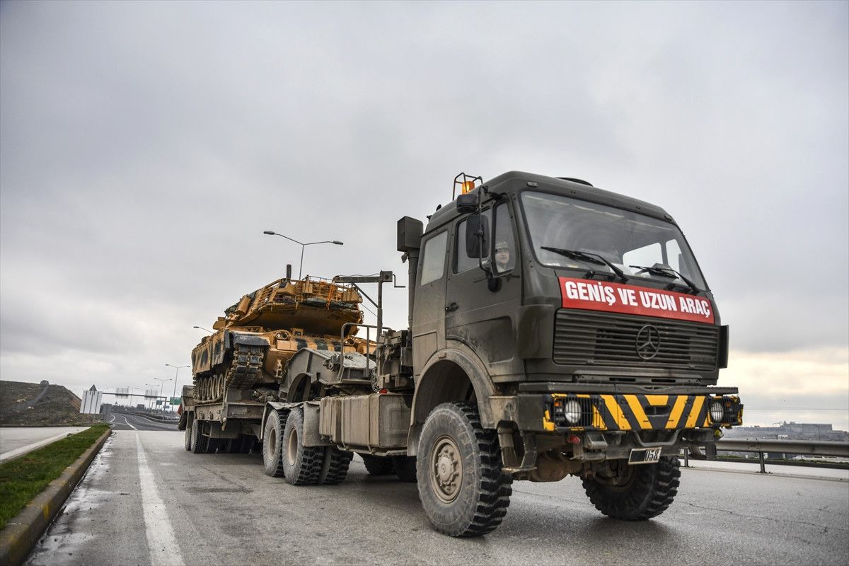 Suriye Sınırına Askeri Sevkiyat