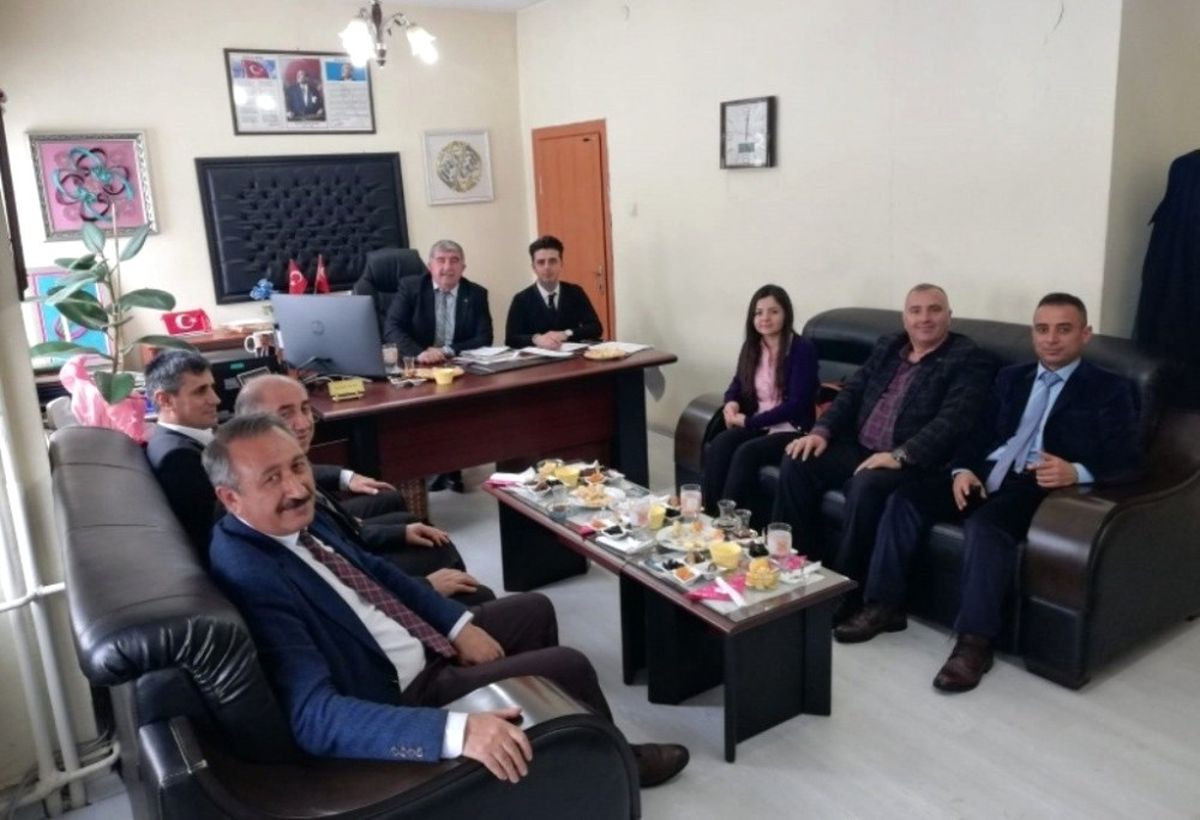 Tatvan\'da "Hayat Boyu Öğrenme" Toplantısı
