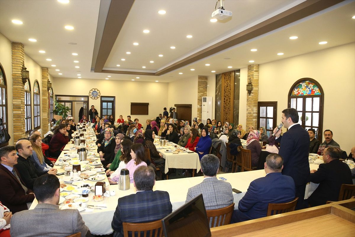 Tokat Belediye Başkanı Eroğlu, Çalışanlarla Bir Araya Geldi